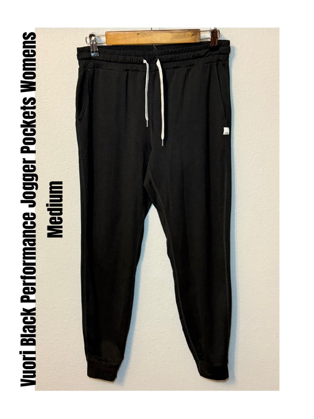 Vuori Black Performance Jogger Pockets Women’s Medium